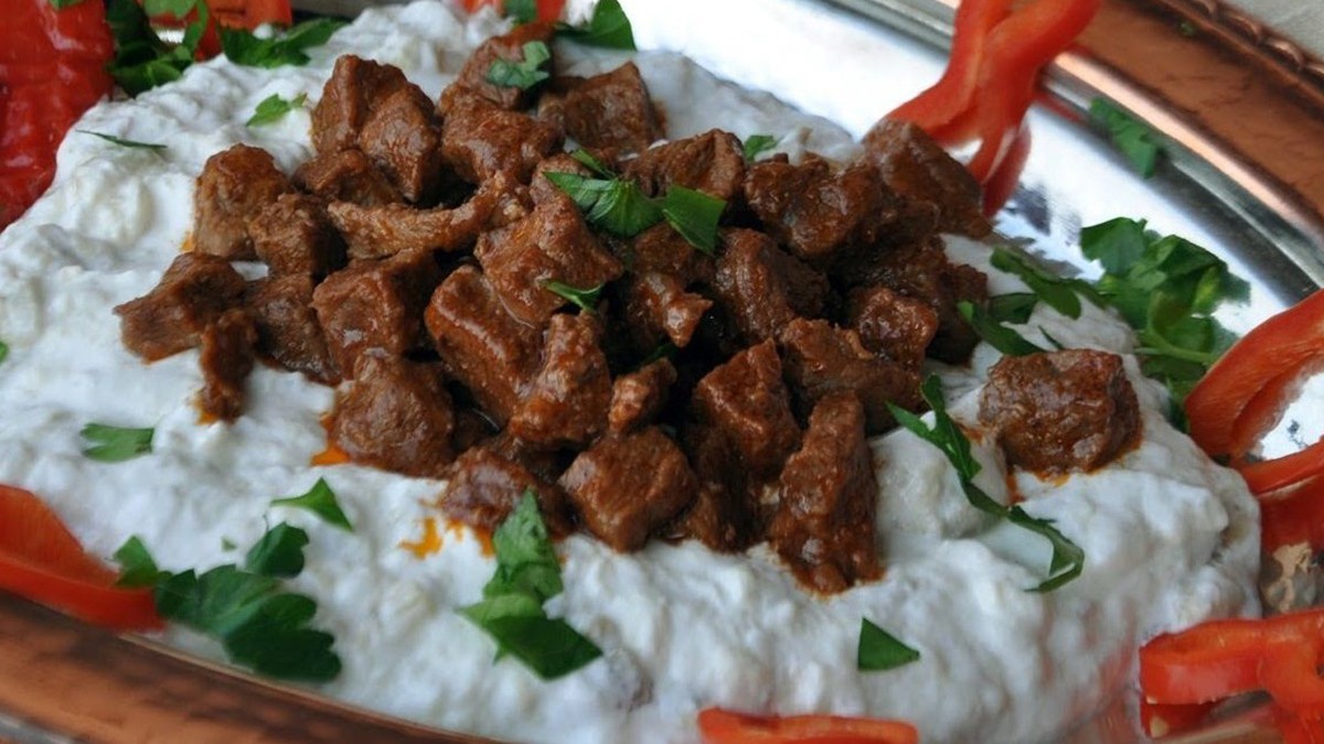 Alinazik Kebap